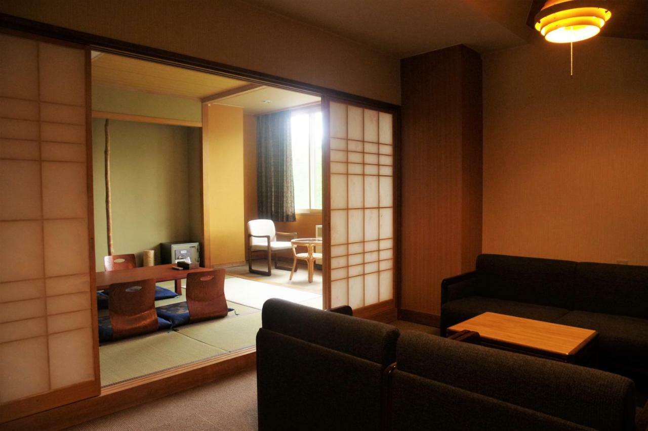 K'S House Hokkaido - Asahidake Onsen Hostel Higashikawa Екстериор снимка